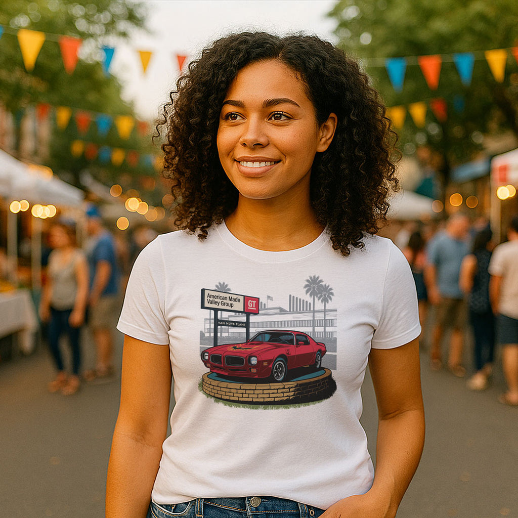 Women’s Greetees The Plant T-shirt